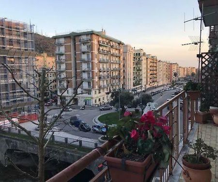 Casa Family & Friends Bed & Breakfast Салерно Екстериор снимка