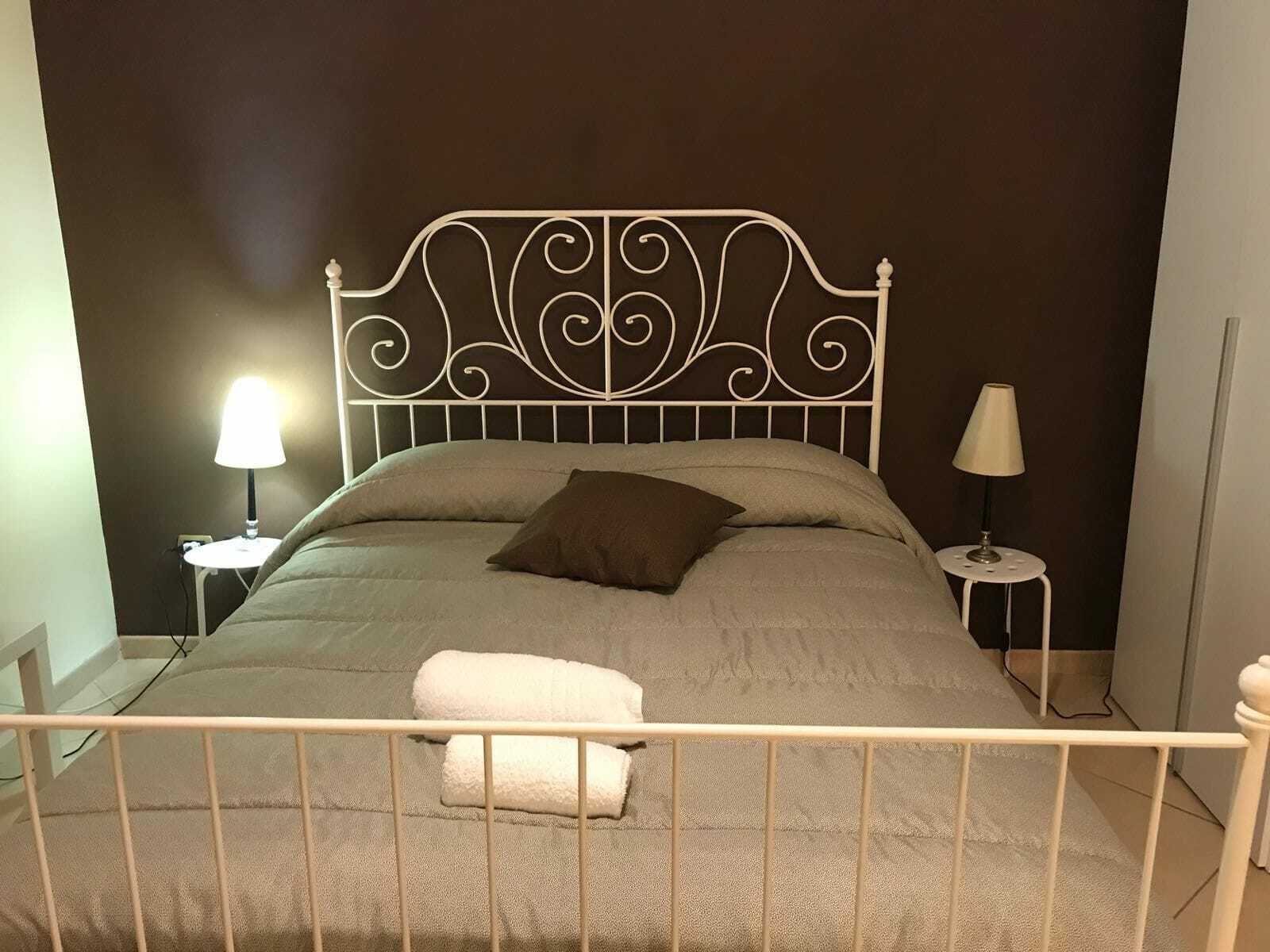 Casa Family & Friends Bed & Breakfast Салерно Екстериор снимка