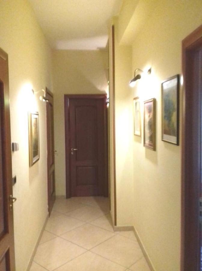 Casa Family & Friends Bed & Breakfast Салерно Екстериор снимка